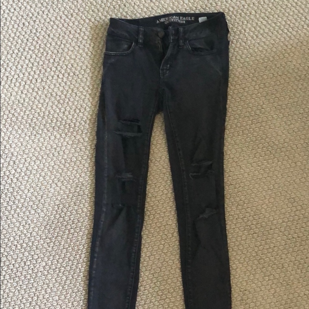 American Eagle black distressed jeggings